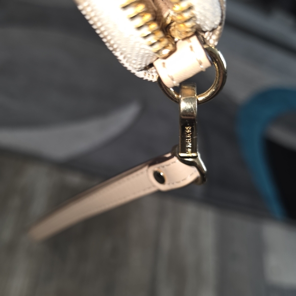 Michael Kors Beige and Gold Women's Backpack and Wallet Set - Picture 9 of 14